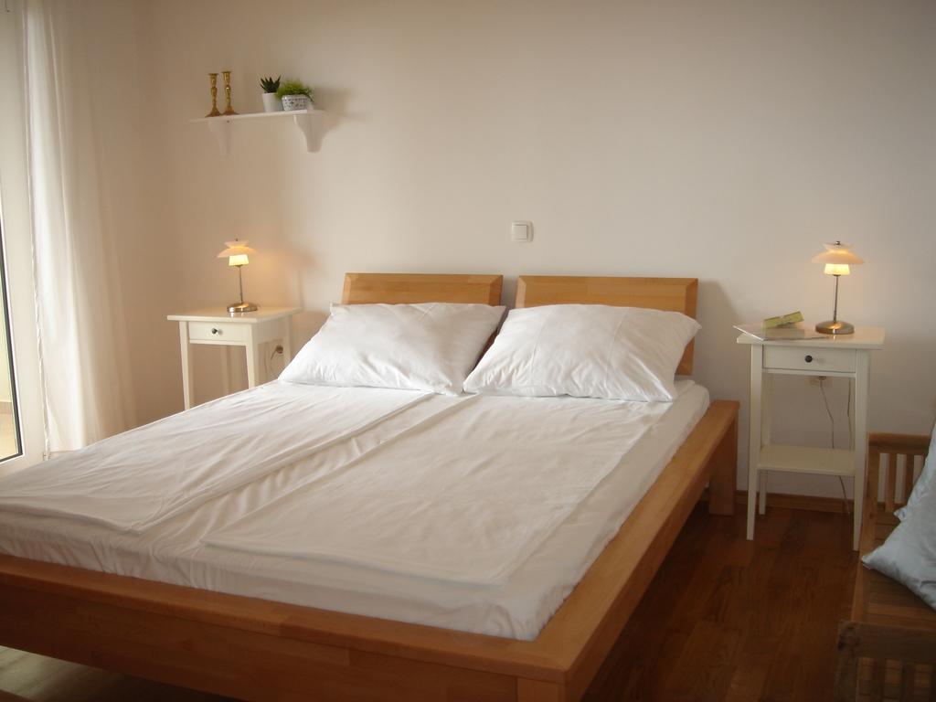 Villa Delina Banjol Room photo